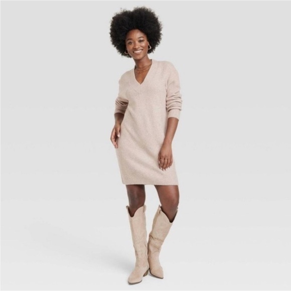 Universal Thread Dresses & Skirts - Universal Thread Long Sleeve sweater Dress